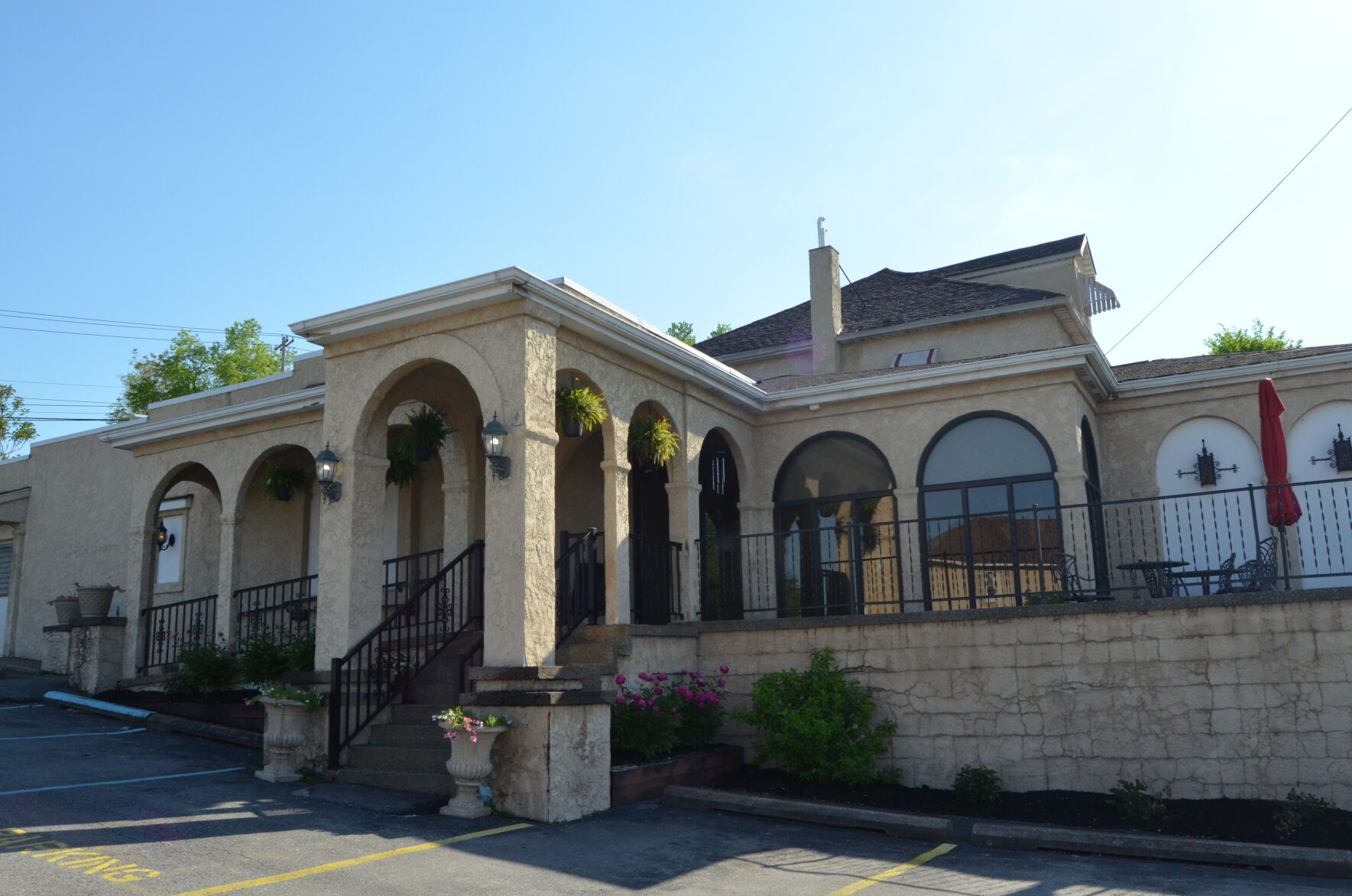 Minard's Spaghetti Inn